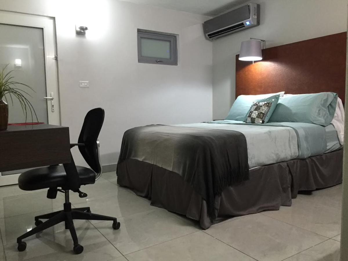 Segovia Studio Units Carolina Luaran gambar