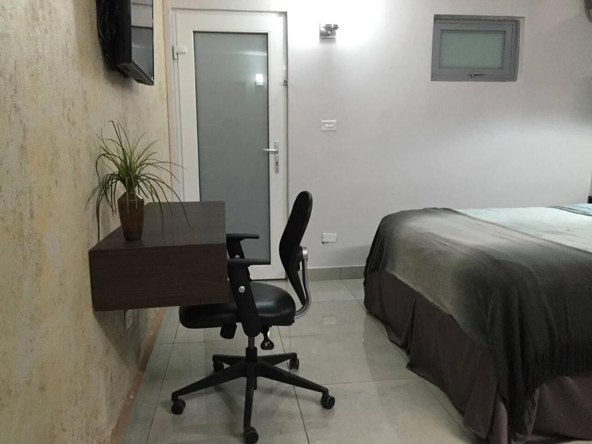 Segovia Studio Units Carolina Luaran gambar