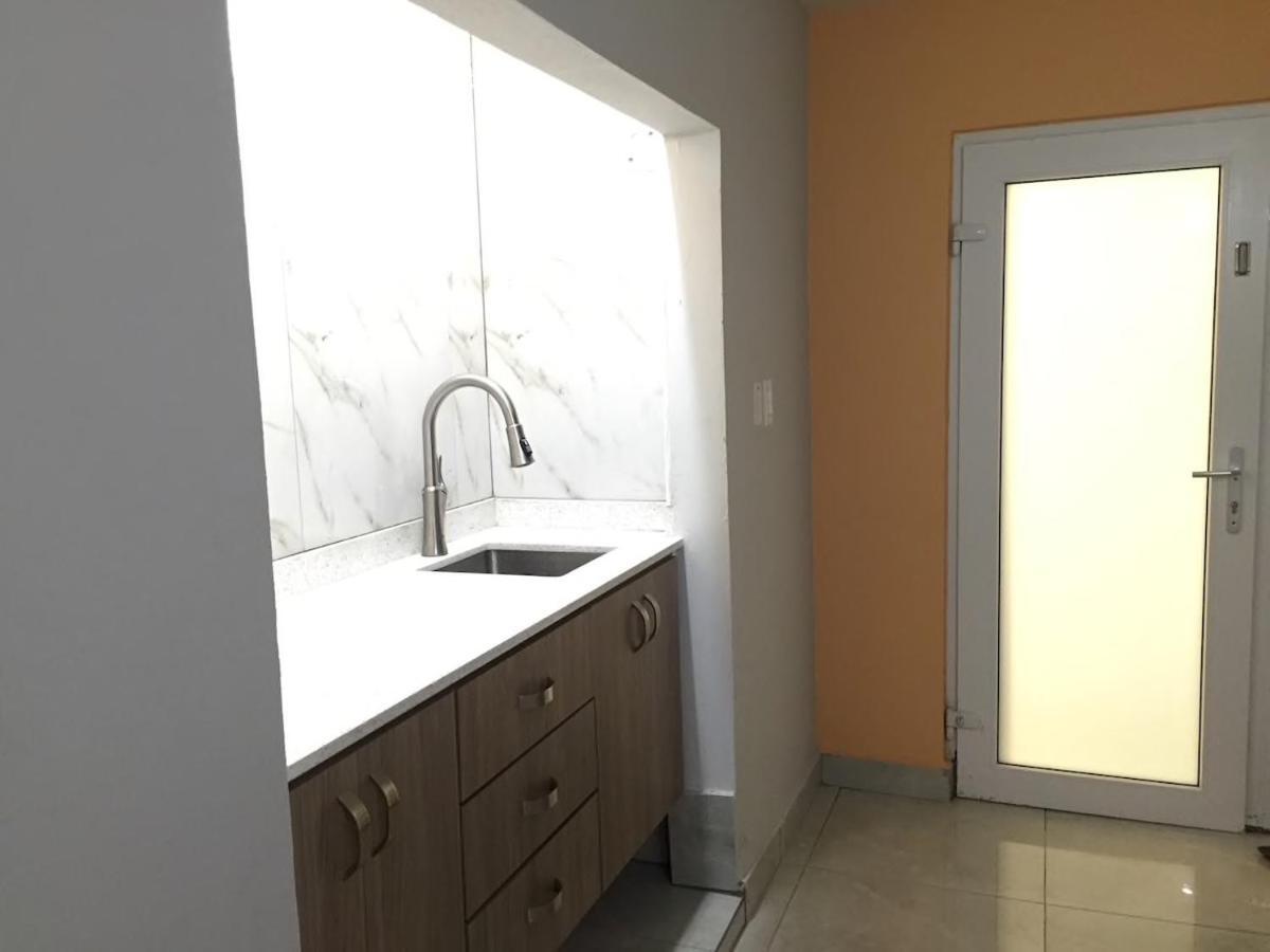 Segovia Studio Units Carolina Luaran gambar